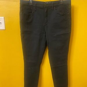Universal Thread size 16 jeans